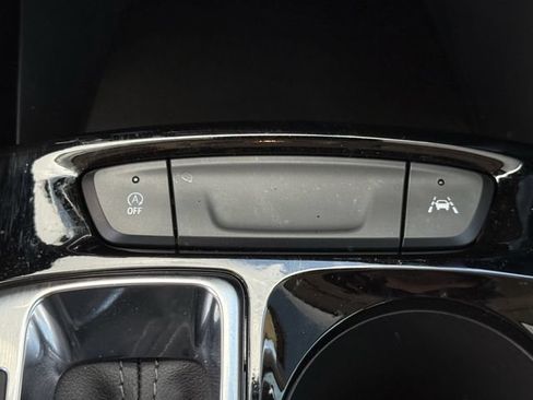 Certified 2025 Chevrolet Trax ACTIV FWD image 22