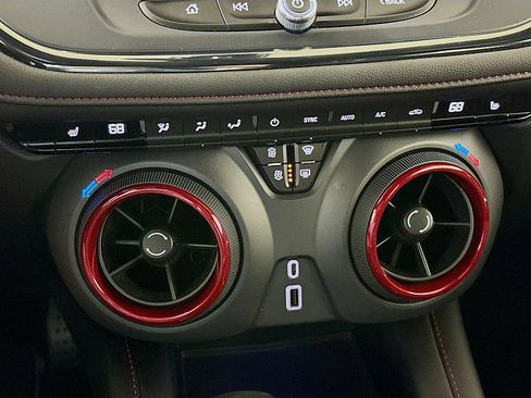 Used 2022 Chevrolet Blazer RS image 17