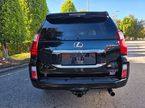 Used 2013 Lexus GX 460 image 4