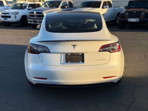 Used 2021 Tesla Model 3 Long Range image 4
