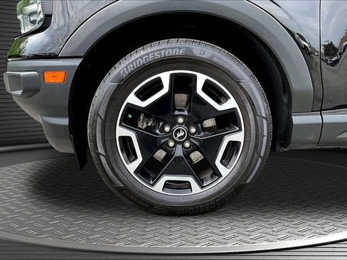 Used 2021 Ford Bronco Sport Outer Banks w/ Outer Banks Package (96D) AWD/4WD image 24