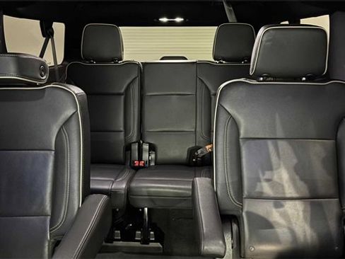 Used 2024 Chevrolet Suburban Premier w/ Premium Package 2 image 32