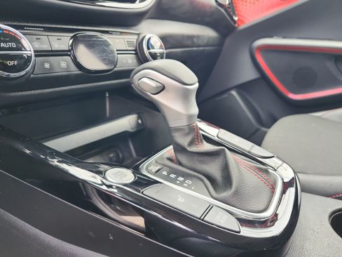 Certified 2025 Kia Soul GT-Line w/ GT-Line Technology Package FWD image 16