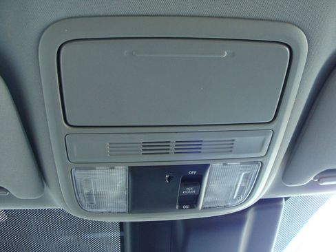Used 2019 Honda Odyssey EX image 33