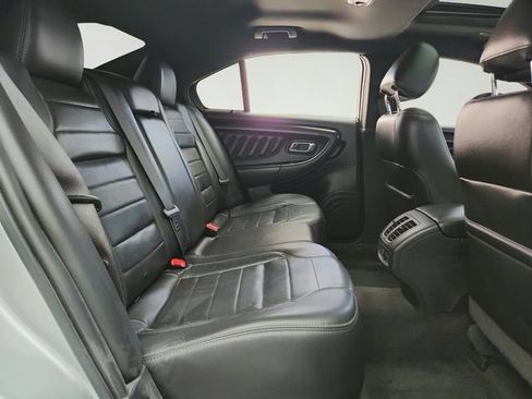 Used 2018 Ford Taurus SHO AWD/4WD image 26