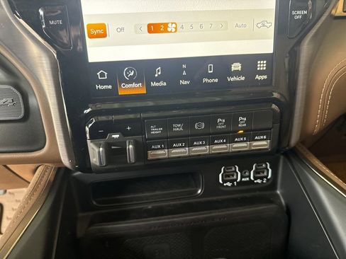 Used 2022 RAM 3500 Limited image 13