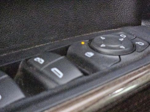 Used 2022 Chevrolet Silverado 1500 RST AWD/4WD image 13
