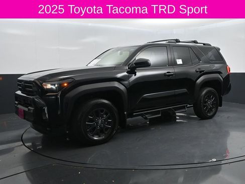 Used 2025 Toyota Tacoma TRD Sport RWD image 2
