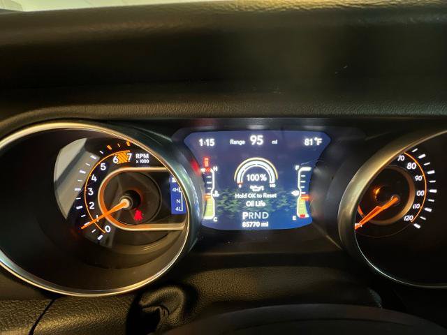 Used 2018 Jeep Wrangler Unlimited Sahara AWD/4WD image 5