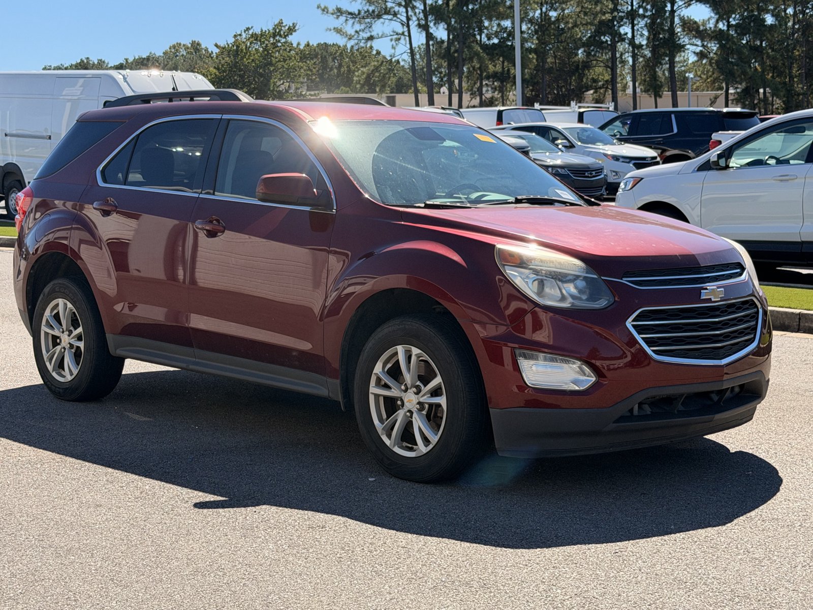 Used 2017 Chevrolet Equinox LT w/ Convenience Package FWD image 2