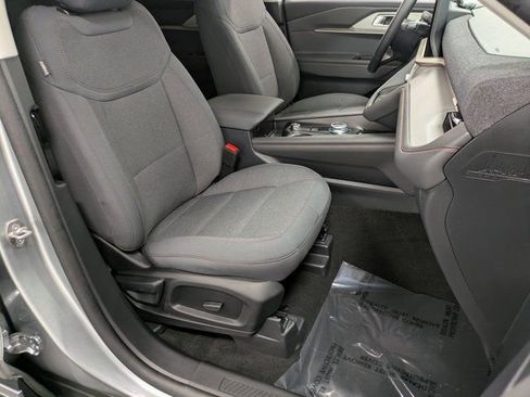 Certified 2025 Ford Explorer Active image 30