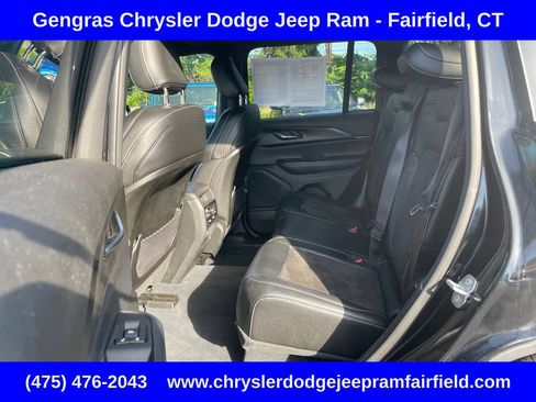 Certified 2023 Jeep Grand Cherokee Altitude AWD/4WD image 40
