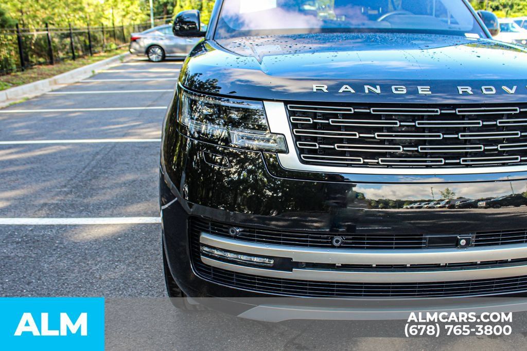 Used 2023 Land Rover Range Rover SE AWD/4WD image 11