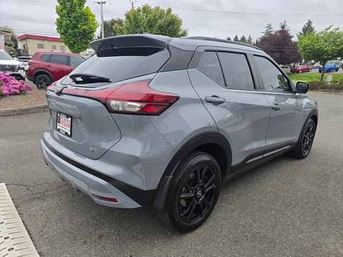 Used 2024 Nissan Kicks SR w/ SR Premium Package FWD image 7