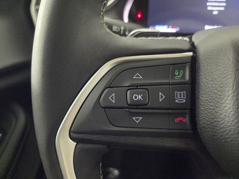 Certified 2024 Jeep Grand Cherokee Altitude AWD/4WD image 20
