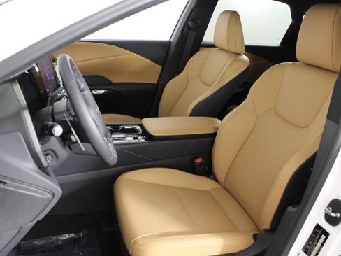Used 2025 Lexus RX 350 FWD w/ Technology Package image 20