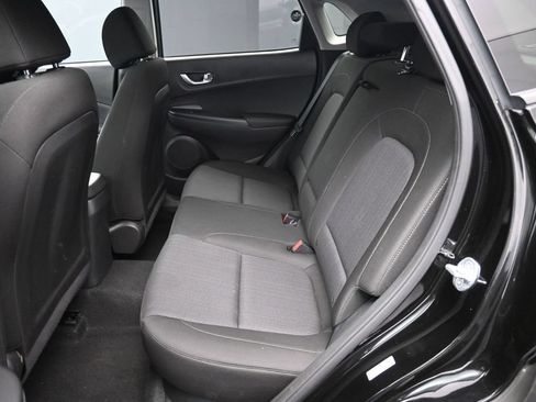 Certified 2022 Hyundai Kona SEL w/ Convenience Package FWD image 21