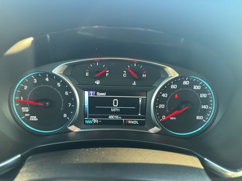 Certified 2018 Chevrolet Equinox LT w/ Sun & Infotainment Package AWD/4WD image 17