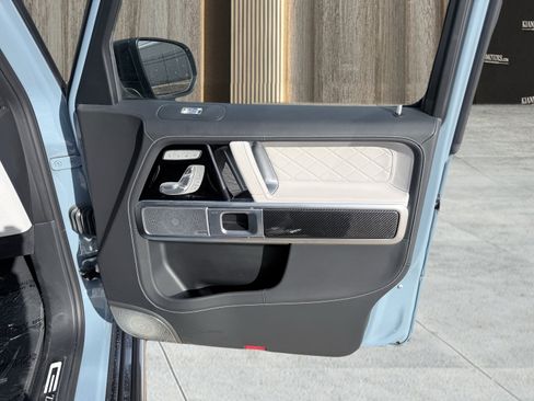 Used 2023 Mercedes-Benz G 550 image 44