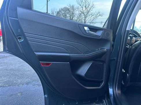 Used 2022 Ford Escape SEL w/ SEL Stealth AWD Package image 21