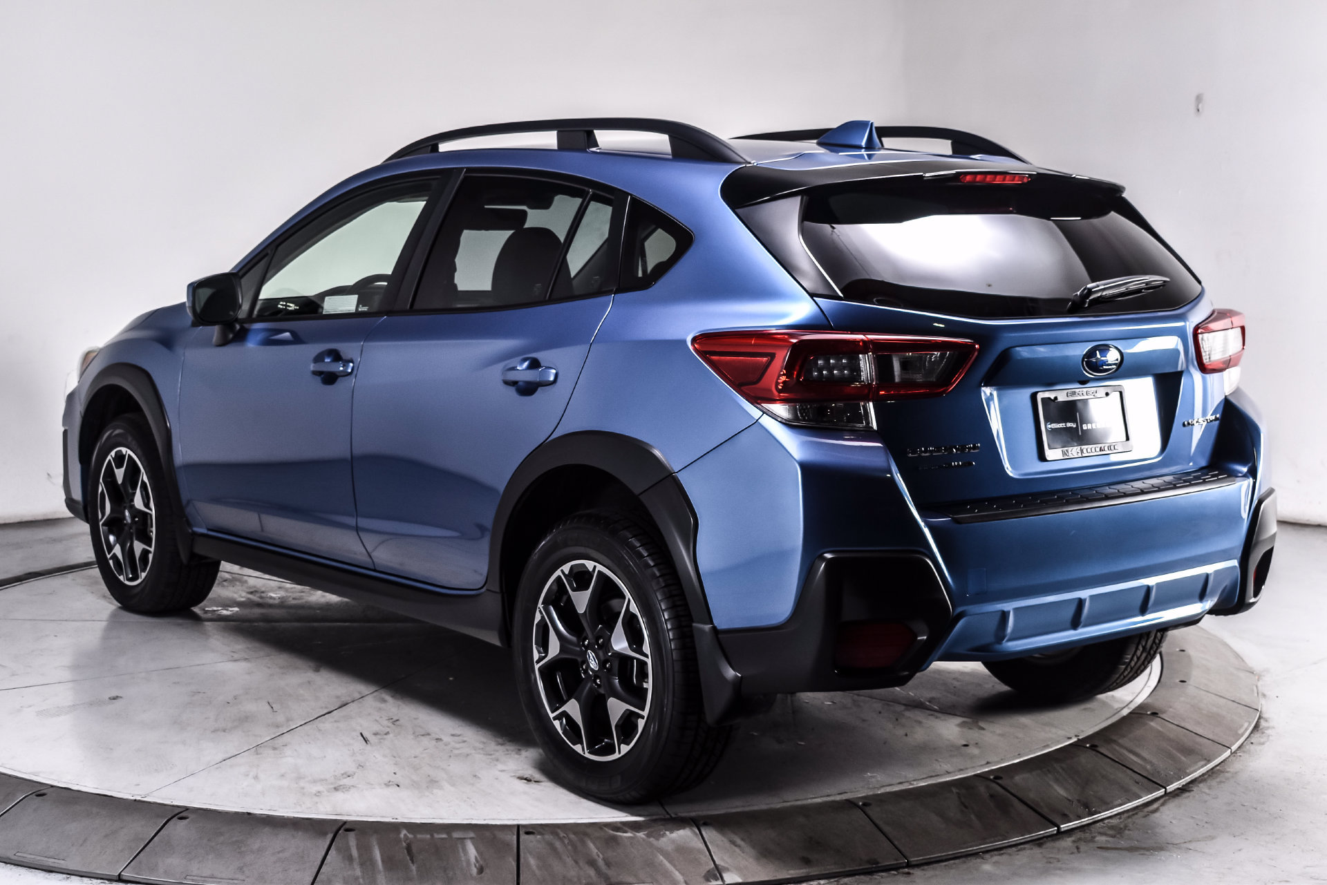 Used 2020 Subaru Crosstrek 2.0i Premium w/ Moonroof Package 2 AWD/4WD image 4