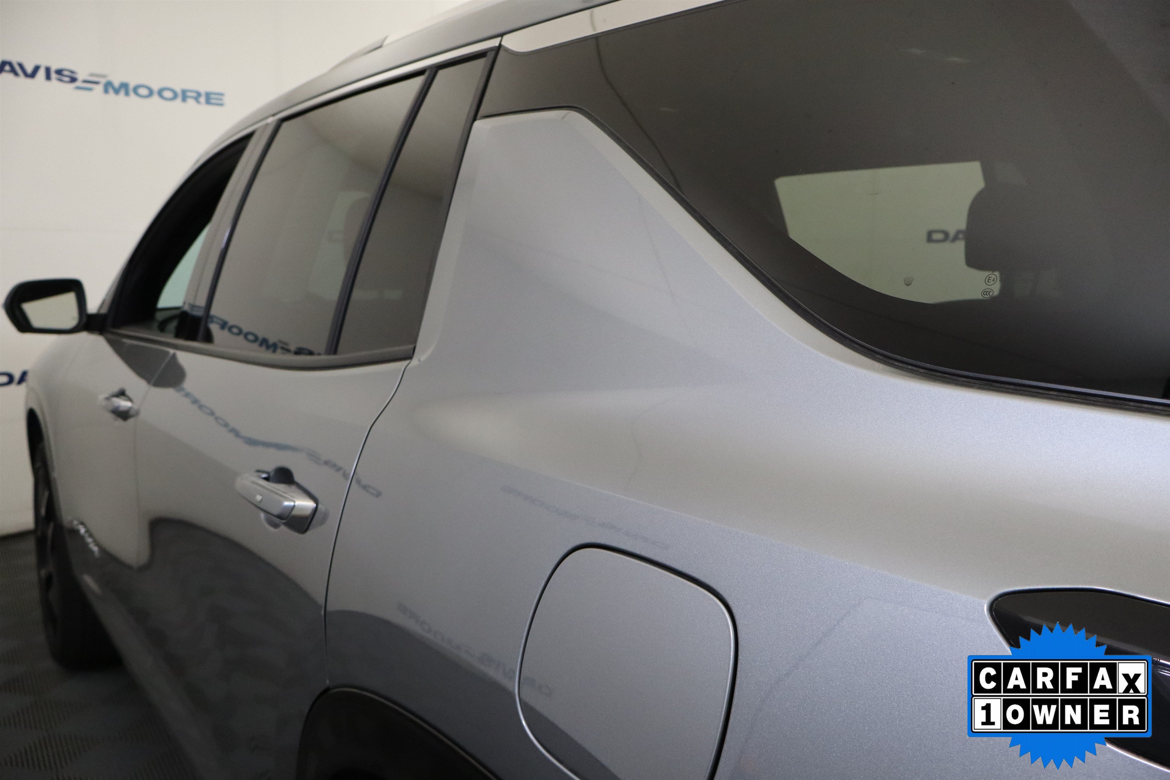 Used 2026 Chevrolet Traverse High Country w/ LPO, Floor Liner Package FWD image 11