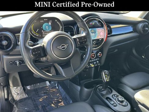 Used 2022 MINI Cooper SE image 9