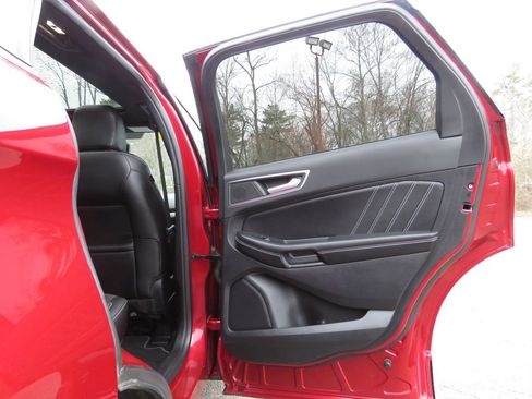 Used 2021 Ford Edge ST w/ Equipment Group 401A AWD/4WD image 15