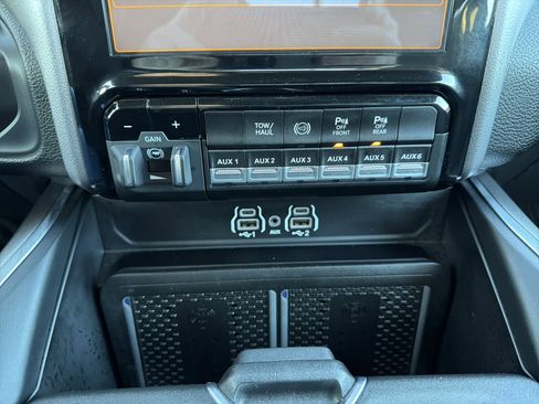 Used 2025 RAM 3500 Big Horn image 9