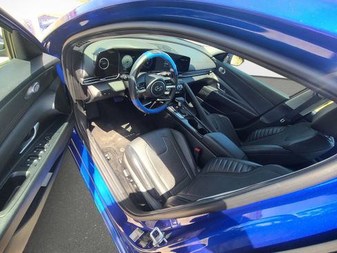 Certified 2023 Hyundai Elantra Limited w/ Cargo Package image 9