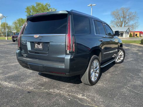 Used 2020 Cadillac Escalade Premium Luxury AWD/4WD image 4