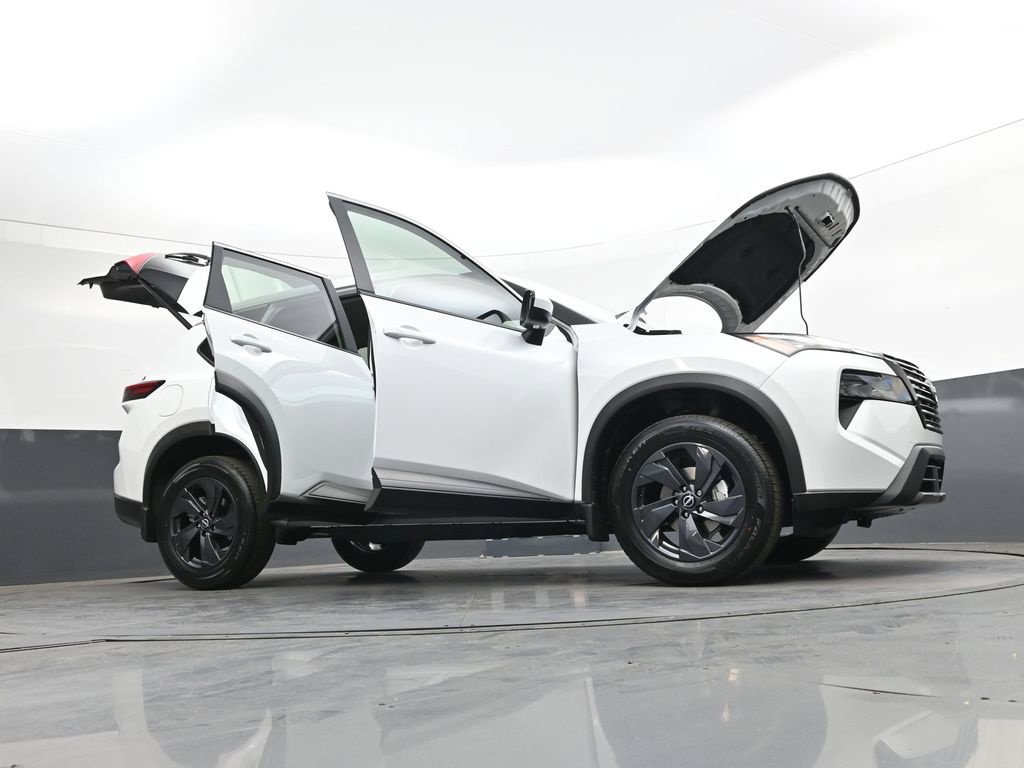 Certified 2026 Nissan Rogue SV FWD image 54