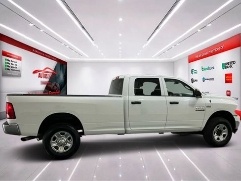 Used 2018 RAM 3500 Tradesman w/ Chrome Appearance Group AWD/4WD image 9