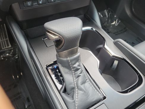 Certified 2023 Lexus ES 350 F Sport FWD image 28