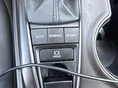 Used 2021 Toyota Camry XSE FWD image 16
