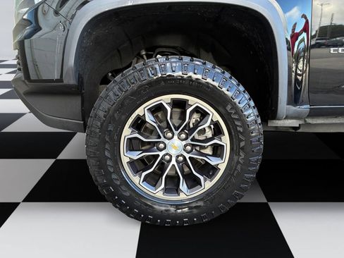 Used 2022 Chevrolet Colorado ZR2 AWD/4WD image 14