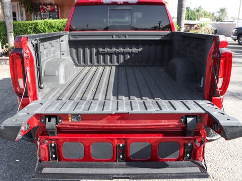 Used 2022 GMC Sierra 1500 Denali w/ Denali Reserve Package AWD/4WD image 9