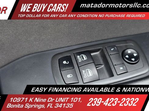 Used 2021 Dodge Challenger SXT RWD image 10