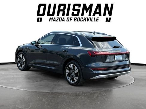 Used 2021 Audi e-tron Premium Plus w/ Premium Plus Package AWD/4WD image 4