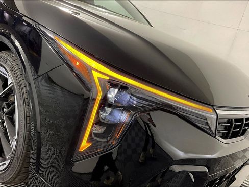 New 2026 Kia K4 GT-Line image 8