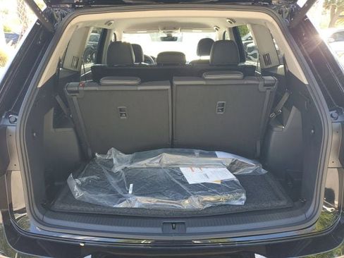 New 2026 Volkswagen Atlas SE FWD image 7
