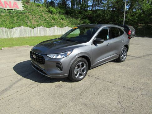 Used 2024 Ford Escape ST-Line w/ Tech Pack #1 AWD/4WD image 8