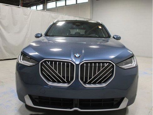 Used 2025 BMW X3 xDrive30i w/ Convenience Package image 9