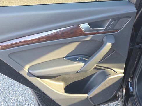 Used 2019 Audi Q5 2.0T Premium w/ Convenience Package image 29