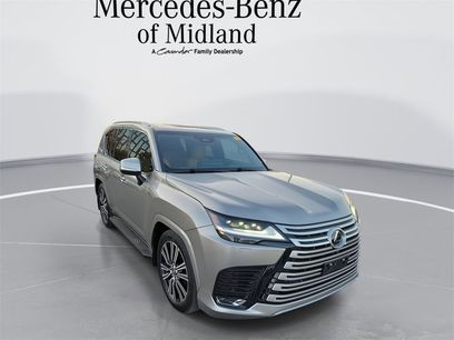 Used 2025 Lexus LX 600 4WD w/ Luxury Package