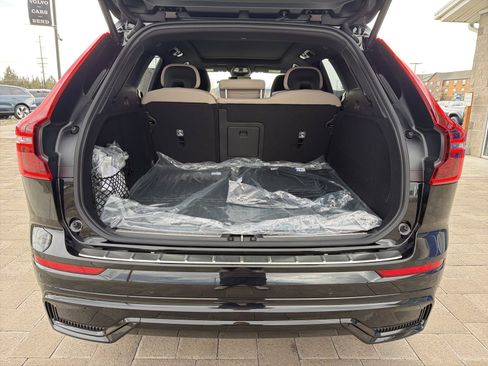 New 2026 Volvo XC60 T8 Plus w/ Protection Package Premier AWD/4WD image 9