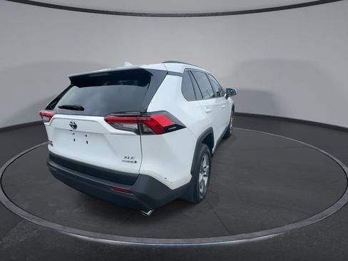 Used 2024 Toyota RAV4 XLE image 15
