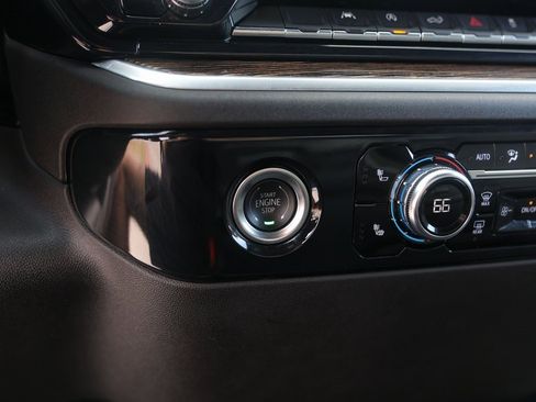 Used 2024 GMC Sierra 1500 Elevation image 21