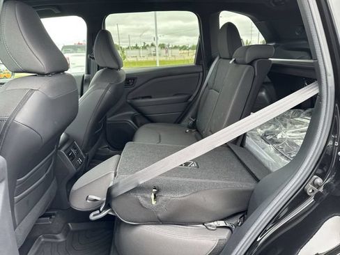 Certified 2026 Subaru Forester Premium AWD/4WD image 13
