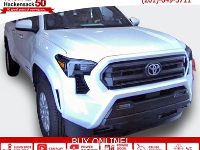 New 2025 Toyota Tacoma SR5